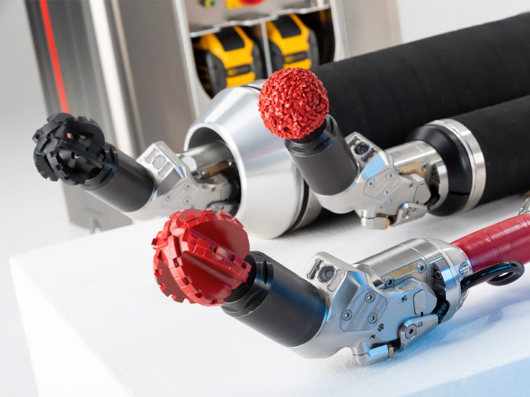 Hächler Climbolino® E Milling Robot tunnels through 400mm of Structural Footing